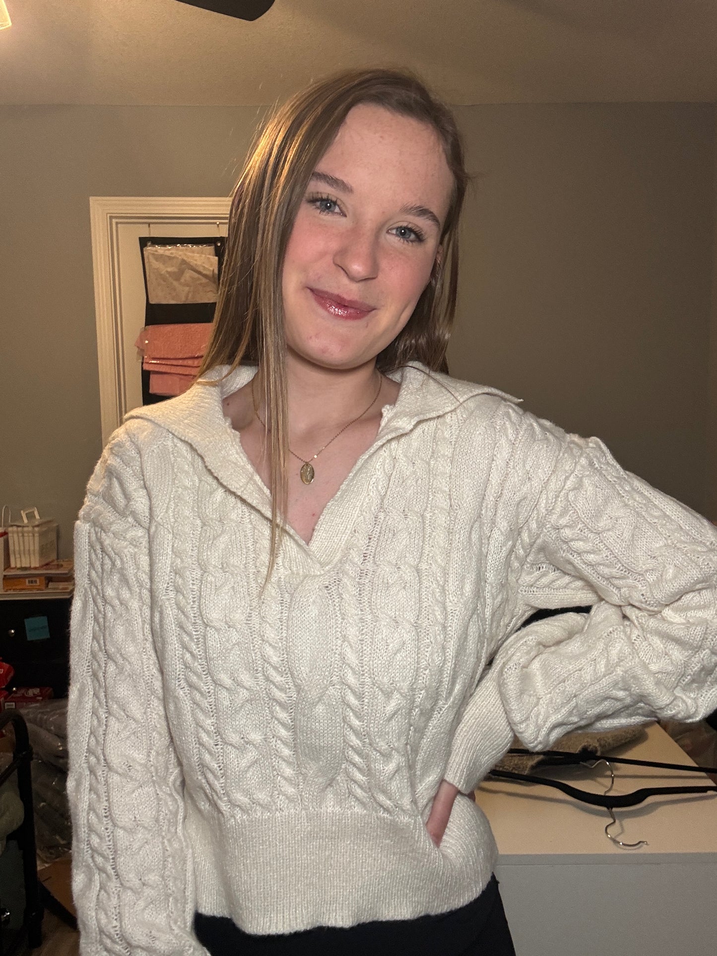 V Neck Cropped Cable Knit